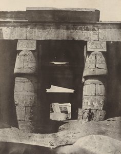 Thebe: Karnak, Portiek van de Tempel van Khons door Maxime Du Camp