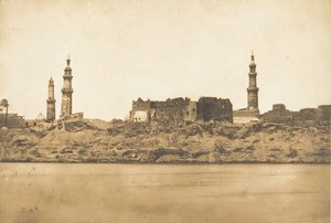 Vue de Girgeh et du littoral enlevé - door de overstroming van de Nijl, 1849-50
