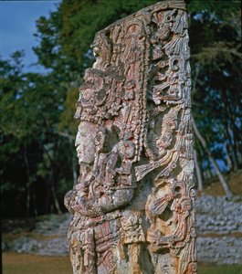 Stèle H, Plaza de Ceremonias, 731 AD door Mayan