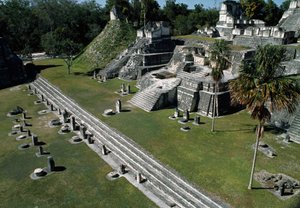 Tikal noordelijke acropolis