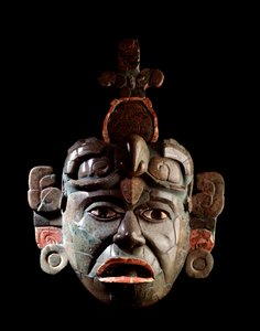 Precolumbiaanse kunst, Maya beschaving, klassieke periode: begrafenismasker in jadeiet en schelpen