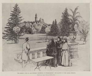 Het bezoek van de koningin aan de keizerin Frederick in Friedrichshof, Hare Majesteit op het kasteelterras door Melton Prior
