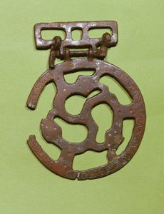 Riemversiering gevonden in Saint-Denis, Frankrijk (metaal) door Merovingian