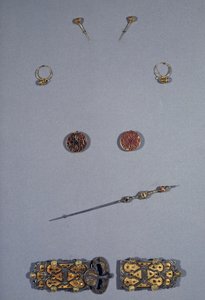 Merovingische kunst: Set van koningin Arnegonde