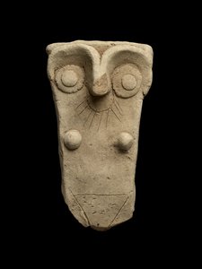 Handvat van een kruik bewerkt als moedergodin, Vroeg-Dynastiek III door Mesopotamian