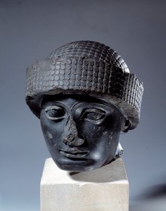 Mesopotamië: hoofd in dioriet zonder inscriptie van Gudea, gouverneur van de stad Lagash. Ca. 2120 v.Chr. Neo-Sumerische periode door Mesopotamian Mesopotamian