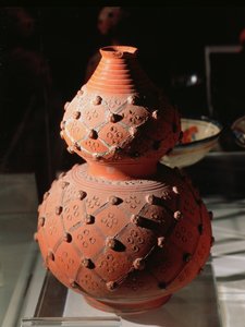 Vaas in de vorm van een kalebas door Mexican School