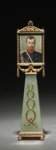 Ingelijste miniatuur: Portret van Tsaar Nicolaas II, firma Peter Carl Fabergé, miniatuur geschilderd door Johannes Zehngraf