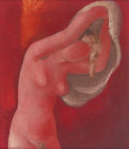 Vrouw die zich aankleedt