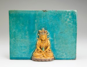 Tegel met figuur van de Boeddha Amitabha door Ming Dynasty Chinese School