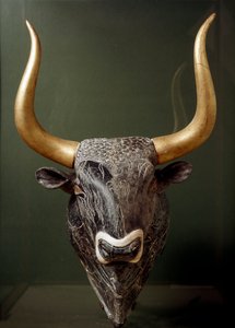 Minoïsche kunst: stierenkop rhyton uit het Kleine Paleis van Knossos, Kreta. Heraklion, Archeologisch Museum