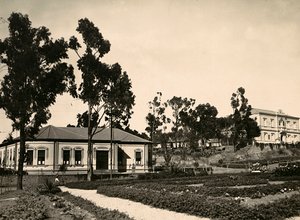 Kring van ambtenaren in Asmara, 09/05/1936 door Modestino Baldinetti