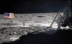 Apollo 11 - NASA door NASA Images