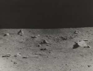 [Maanoppervlak Gefotografeerd door Surveyor V], 1967 door NASA Images