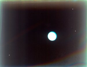 Uranus met satellieten Miranda, Ariel en Umbriel, van Voyager 2, 24 januari 1986 door NASA Images