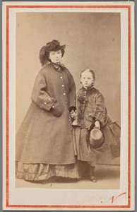 Portret van Jadwiga Garczyńska, geboren Pruszak (1834-1917), met haar dochter door Nadar