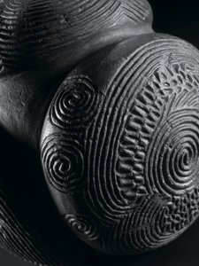 Gesneden bal van Glass Hill, Towie, Aberdeenshire, Neolithisch, c.3000 v.Chr. door Neolithic Neolithic