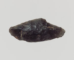 Vuurstenen pijlspits, 5e-4e millennium v.Chr. door Neolithic Neolithic