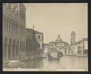 Gevel van de Fondaco dei Turchi te Venetië door Neue Photographische Gesellschaft