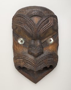 Giechelmasker (Koruru) uit Gisborne, Noordereiland, c.1860 door New Zealand School
