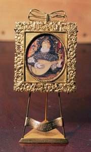 Koningin Elizabeth I speelt de luit (miniatuur inclusief koperen standaard)
