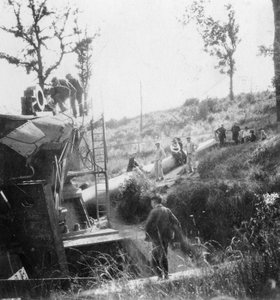 Grote Bertha, het Duitse kanon dat Parijs bombardeerde, Eerste Wereldoorlog, ca. 1918 door Nightingale and Co