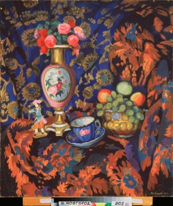 Stilleven met Porselein en Bloemen - Werk van Nikolai Semyonovich Zaytsev (1885-1938)
