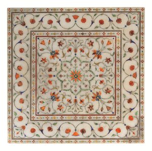 Een Mughal pietra dura ingelegde marmeren voetsteun, ca. 1700 door North Indian School