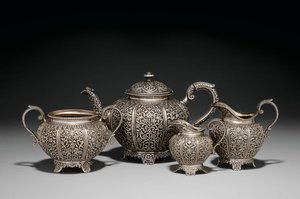 Repousse Vierdelige Theeset, Eind 19e Eeuw
