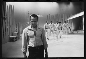 Harry Belafonte op de set van een tv-special