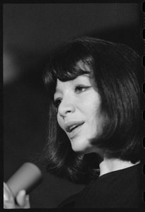 Juliette Greco zingt