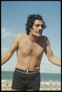 Omar Sharif op het strand