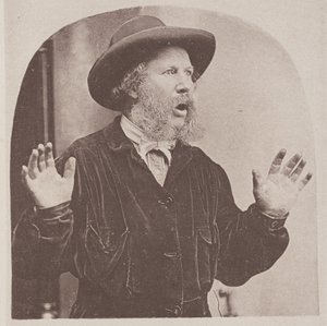 [Verraste Man]
