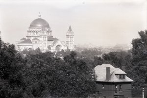 Nieuwe Kathedraal vanaf Barnes Hospital, St. Louis, 19 september 1919