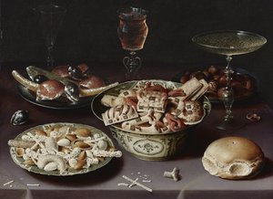 Stilleven met snoepjes, kastanjes en een broodje door Osias the Elder Beert