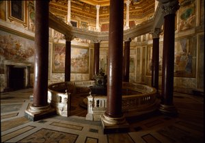 Interieur van het paleochristelijke baptisterium van San Giovanni in Laterano, gebouwd rond 440. Rome