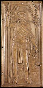 Stilicho in wapenrusting, generaal, patriciër en consul van het West-Romeinse Rijk. Rechter paneel van het diptiek van Stilicho (ivoorsculptuur, ca. 395) door Paleo Christian