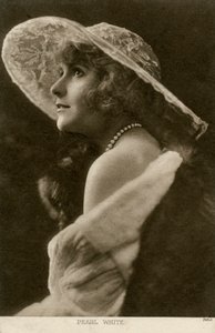 Pearl White, Amerikaanse actrice en filmster, ca. 1910