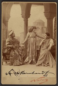 [Sarah Bernhardt als Gismonda]. door Paul Nadar