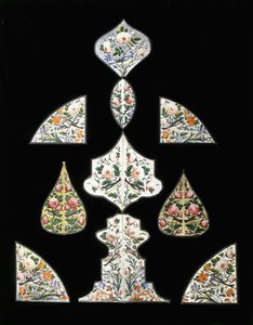 Een groep van tien Qajar spiegel schilderijen, versierd met verschillende bloemen en zittende vogels, begin 19e eeuw door Persian School