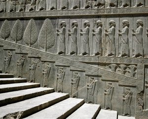Wachters van Susa en Perzië. Reliëfs van de oostelijke trap van de Apadana, 6e eeuw v.Chr. door Persian School