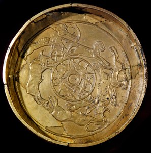 Fenicische kunst: gouden schaal met koninklijke jachtscène