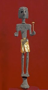 Fenicische kunst: beeldje van een godheid in zilver en goud. 20e of 19e eeuw v.Chr. Uit Ras Shamra (Ugarit of Ougarit) door Phoenician Phoenician