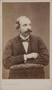 Portret van de componist Émile Jonas door Photo studio Legé and Bergeron.