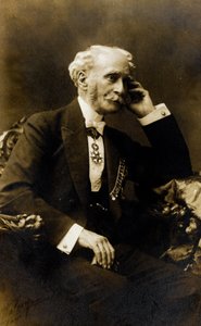 Portret van Francois Stephen Emile Liegeard (1830-1925), Frans schrijver, dichter en politicus door Photographer French