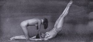 Het mooie lichaam, fysieke cultuur voor vrouwen (zwart-wit foto) door Photographer German