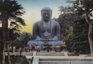 Japan, ca. 1912: De mooiste Daibutsu, of Grote Boeddha in Kamakura, dateert uit 1252, hoogte 49 voet en 7 inch, per trein 50 minuten van Yokohama