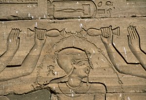 Bas-reliëf, Tempel van Kalabsha, Aswan, Gebouwd ca. 30 v.Chr., Egyptische beschaving door Blaise Nicolas Le Sueur