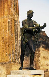 Standbeeld van god Apollo, Pompeii (Unesco Werelderfgoedlijst)