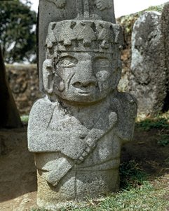 Megalithische beeldhouwwerk van een krijger door Pre Columbian Pre Columbian